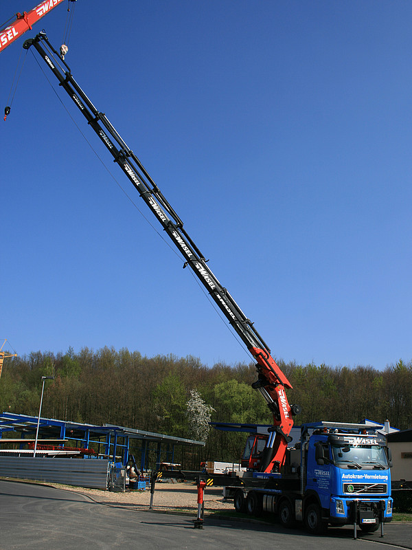 PALFINGER PK 150002 Spezial auf 4-Achs-LKW