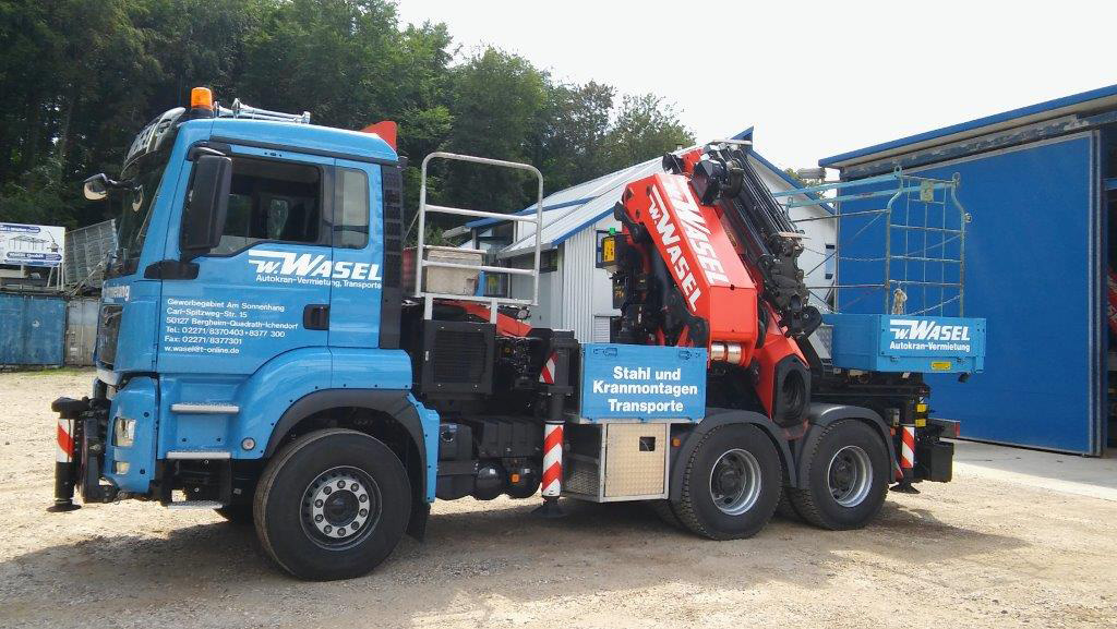 W.Wasel Autokran-Vermietung: PALFINGER PK 85 Spezial auf 3-Achs-LKW